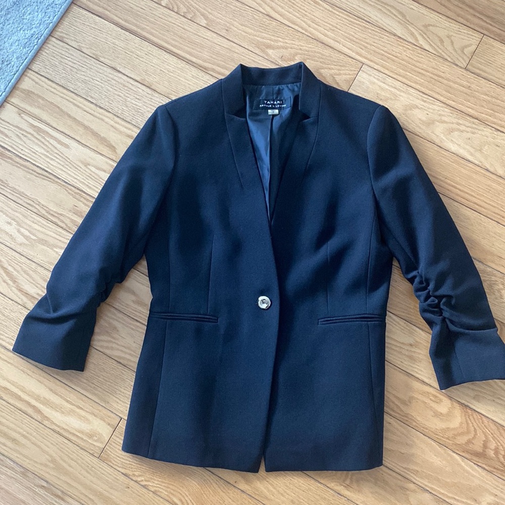 Tahari black blazer. Size 6